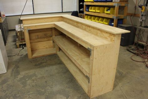 DIY: How to Build a Durable Home Bar - Building Strong Bar Pallet, Building A Home Bar, Home Bar Plans, Basement Bar Plans, Pallet Bar Diy, Diy Outdoor Bar, Bar Plans, Basement Bar Designs, Home Bar Design