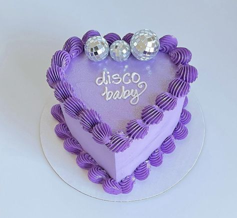 Disco Cake, Purple Disco, 12th Birthday Cake, Taylor Swift Birthday Party Ideas, Purple Cakes Birthday, Purple Birthday Party, Cute Bakery, 30 Birthday Cake, Taylor Swift Birthday