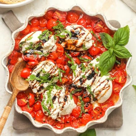 Burrata with Roasted Tomatoes - SueBee Homemaker Grape Tomato Recipes, Burrata Recipe, Happy Hour Food, Fresh Cherry, Burrata Cheese, Balsamic Glaze, Roasted Peppers, Great Appetizers, Roasted Tomatoes