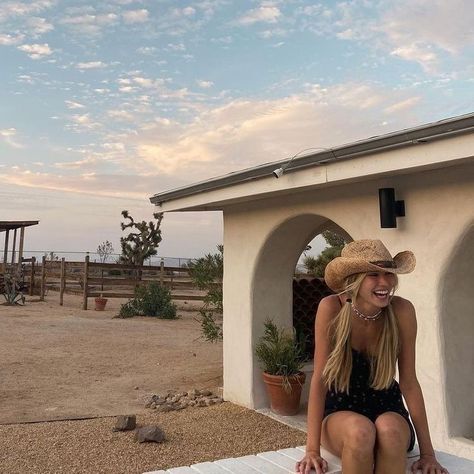 Daisy Calloway, Arizona Aesthetic, The Last Ride, Country Summer, Last Ride, Chapeau Cowboy, Cowgirl Aesthetic, Arizona Travel, Country Concerts