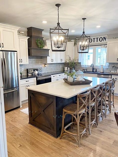 Kitchen Countertops With White Cabinets, Countertops With White Cabinets, Countertop Ideas, Budget Kitchen, Farmhouse Kitchen Design, Marble Countertop, Decoration Kitchen, Oak Kitchen, Kitchen Inspiration Design