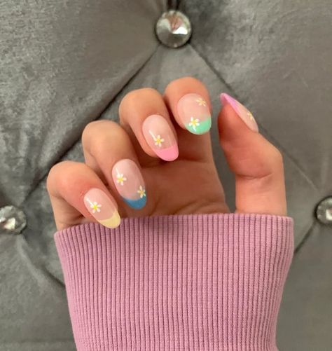 This year I am doing #14. I can't wait to get more Easter nails for my collection. Vegan Easter Dinner, Vegan Easter Treats, Easter Nails Design Spring, Easter Nails Easy, Easter Nail Art Designs, Vegan Easter Recipes, Vegan Easter, Easter Nail Designs, Easter Nail Art