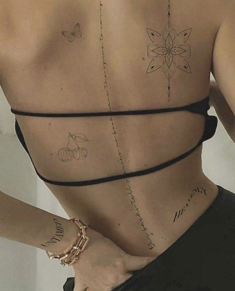 Aesthetic Tattoo Ideas, 42 Tattoo, Unique Tattoo Ideas, Shoulder Blade Tattoo, Small Hand Tattoos, Classy Tattoos, Back Tattoo Women, Discreet Tattoos, Dainty Tattoos