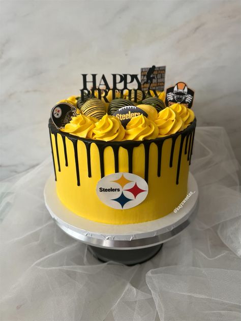 Football cake Steeler Cake Ideas, Pittsburgh Steelers Birthday Cake, Pittsburgh Steelers Cake Ideas, Steelers Grooms Cake, Steelers Themed Birthday Party, Steelers Birthday Cake, Steelers Cake Ideas, Steelers Birthday Party Ideas, Steelers Birthday Party