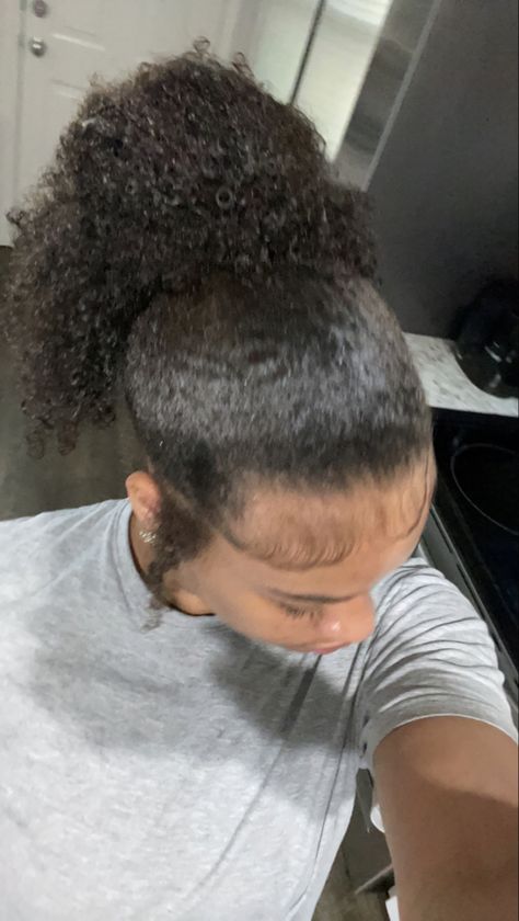 No Part Slick Back Bun, 4c Hair Bun, Messy Bun Natural Hair, Slick Back Bun Natural Hair, Bun Natural Hair, Messy Bun Curly Hair, Slick Back Hair, Slick Back Bun, Messy Curly Bun