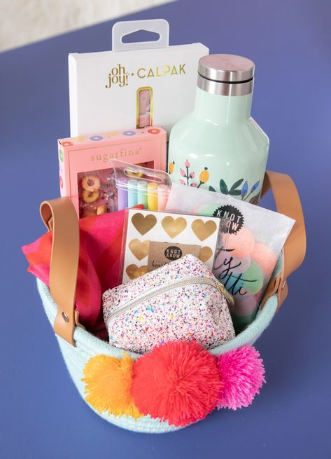 Teacher Appreciation Week / Gift Basket via Oh Joy! Lulu Gift Basket, Rainbow Gift Basket, Gift Box For Teachers, Diy Teacher Gift Basket, Teacher Appreciation Gifts Basket, Teacher Birthday Gift Basket, Birthday Gift Teacher, Gift Basket Presentation Ideas, Teacher Appreciation Gift Basket Ideas