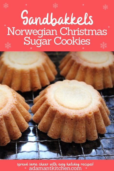 Sandbuckels Cookies, Scandinavian Christmas Baking, Scandinavian Baked Goods, Sandbakkel Cookies, Norwegian Cookies Christmas, Norwegian Sandbakkels, Norwegian Cookies Recipes, Sandbakkels Recipe, Scandinavian Christmas Cookies