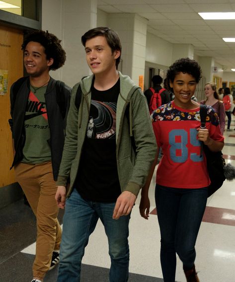 Love Simon Review, A Stellar Gay Coming Of Age Movie Love Simon Movie, Simon Spier, Homo Sapien, Becky Albertalli, Greg Berlanti, Love Simon, 13 Reasons Why, Pansexual Pride, Fandom Memes