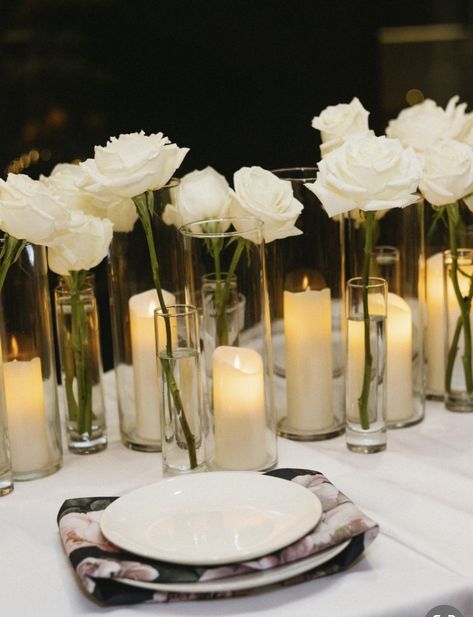 Diy Rose Centerpieces Wedding, Receiving Line Wedding Ideas, Simple Modern Bouquet, White Rose Bud Vase Centerpiece, White Roses Table Decor, Bud Vases With White Flowers, Romantic Wedding Reception Decorations, Minimal Flower Wedding Decor, Single Stem Roses Wedding Table