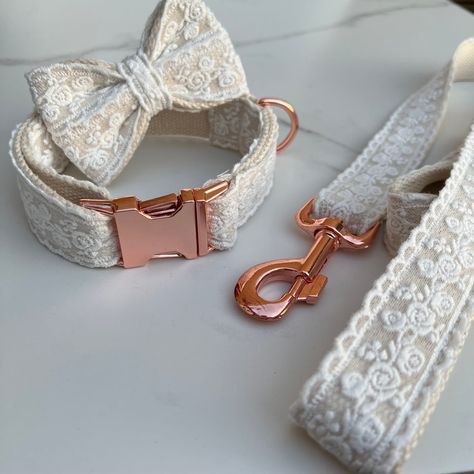 White Lace Dog Collar Bow and Lead Set Rose Gold Metal Buckle Quick Release Wedding Dog Puppy Lead Leash | Dash Of Hounds Wedding Dog Leash, Dog Wedding Accessories, Dog Wedding Collar, Dog Bridesmaid, Labradoodle Miniature, Dog Wedding Outfits, Dog Wedding Attire, Wedding Dog Collar, Dog Collar Bows