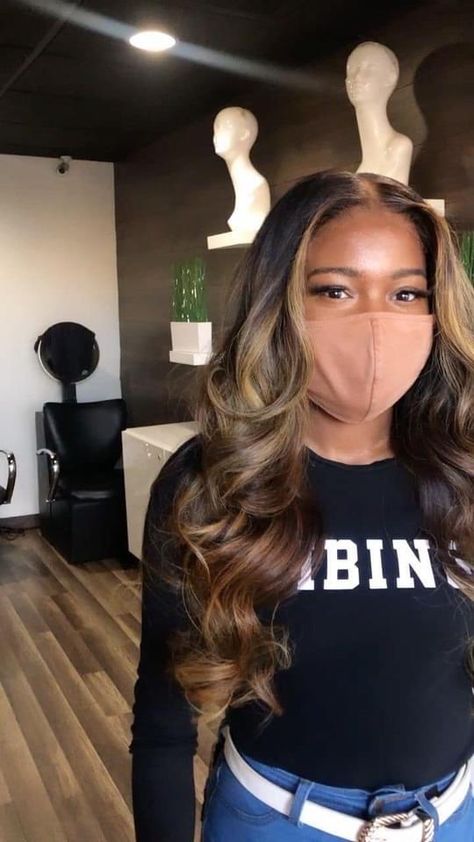 Blonde Balayage Sew In Weave, Balayage Weave Black Women, Black Sew In With Brown Highlights, Black Women Wig Hairstyles, Honey Brown Highlights On Black Hair, Loose Wave Sew In, Sew In With Highlights, Black Hair Red Highlights, Body Wave Wigs