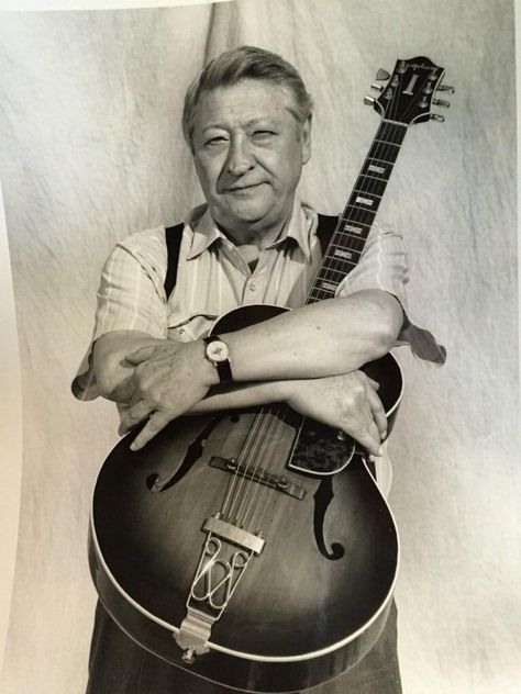 Scotty Moore, Sun Records, Memphis Tennessee, Famous Singers, Rock Legends, Cool Walls, Elvis Presley, Guitarist, Rock N Roll