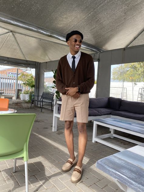 Khaki Shorts Outfit Mens Aesthetic, Cardigan With Shorts Outfit Men, Beige Shorts Men Outfit, Brown Shorts Men Outfit, Beige Brown Outfit Men, Beige And Brown Outfit Ideas Men, Beige Loafers Men Outfit, Tan Shorts Outfit Men, Pleated Shorts Outfit Men