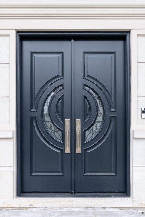 Black front door designed and made by Arista Doors. #aristadoors #solidwooddoor #classicdoor #doormanufacturer #architecture #wooddoors #exteriordoors #carpentry #interiordesign #design #toronto #designinspiration #exteriordesign #customdesign #torontoarchitecture #canadianarchitecture #frontdoor #frontdoordesign #blackdoor #blackfrontdoor #blackdesign Double Exterior Doors, Double Entrance Door, Double Door Entryway, Black Front Door, Double Door Entrance, Double Doors Exterior, Double Front Doors, Traditional Exterior, Entrance Door