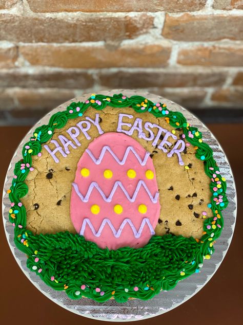 Easter Message Cookies, Easter Cookie Cake Ideas, Easter Cake Decorating Ideas Easy, Easter Cookie Cakes, Easter Cookie Cake Designs, Ostara Desserts, Easter Cake Designs, Easy Easter Cookies, Giant Cookie Cake