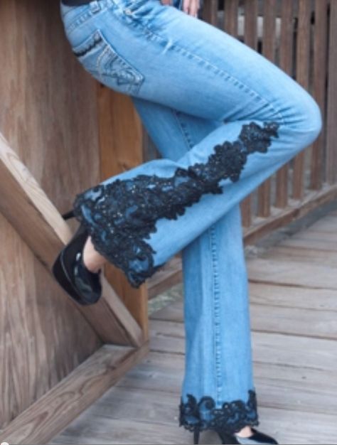 Lace Appliqué on Jeans (via youtube) Denim Bottoms With Lace Trim For Summer, Diy Lace Up Flare Jeans, Fitted Denim Bottoms With Lace Trim, Appliqué Jeans, Black Lace Bottoms With Delicate Lace Detail, Embellished Dark Wash Denim Bottoms, Diy Lace Jeans, Applique Jeans, Tas Denim