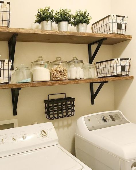 29+ Insanely Organized Laundry Room Ideas That Transform Your Space - From Lemons To Luxury Organized Laundry Room Ideas, Apartment Laundry Room Decor, Apartment Laundry Room, Laundry Room Organization Diy, Organized Laundry Room, Organized Laundry, Small Laundry Room Makeover, Small Laundry Room Organization, Laundry Room Wallpaper