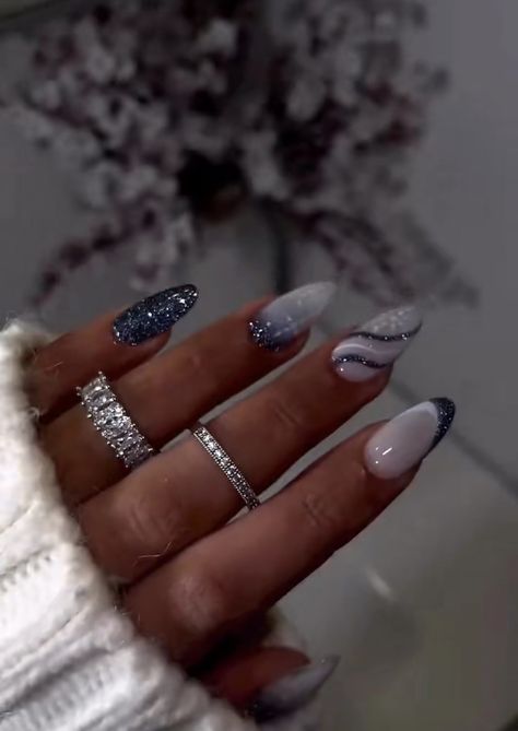 Birthday Nails For December, Winter Nails Icy Blue, Cute Winter Nail Ideas Almond, Winter Nails Ideas Blue, Christmas Nail Art Ideas & Design, Winter Nail Blue, Ljetni Nokti 2024, Frosty Nail Designs, Winter Gel X Nails