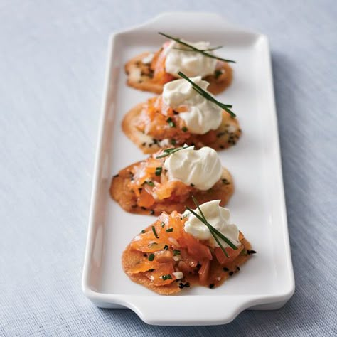 Thomas Keller's Smoked Salmon Crisps | F&W collects signature recipes from 10 culinary superstars. Thomas Keller Recipes, Salmon Appetizer, Summer Appetizer, Crisp Recipe, Fresh Corn, Food Appetizers, Chef Recipes, Small Bites, Smoked Salmon