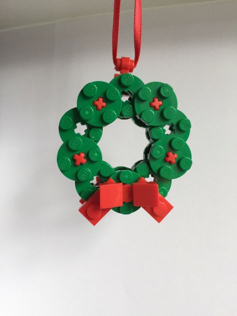 Lego Wreath, Lego Christmas Ornaments, Lego Ornaments, Christmas Lego, Lego Christmas Tree, Lego Winter, Lego Challenge, Lego Gifts, Lego Christmas