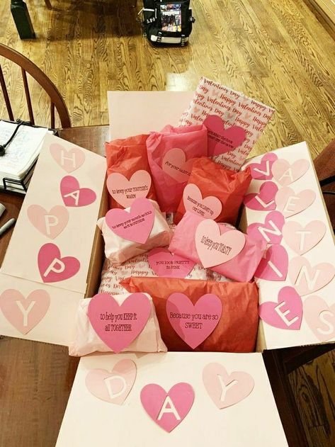 Valentine Presents For Boyfriend, Cute Boyfriend Gifts Valentines Day, Cute Couple Valentines Gifts, Valentine’s Day Bf Gift, Basket Valentines Day For Him, Valentine’s Day Gift Boyfriend, Valentines Care Package For Him, Valentines Gift Boyfriend, Valentine Gift Packaging Ideas