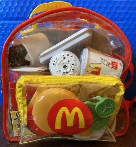 Early 2000s Mcdonalds, Vintage Mcdonalds Toys, 2000s Mcdonalds Toys, Mcdonald Land, Mcdonald's Aesthetic, Mcdonalds Toy, Mcdonald's Toys, 2000s Toys, Right In The Childhood