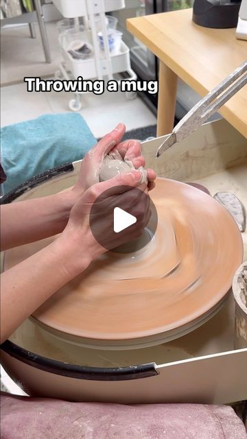 Glaze Me Pretty | Handmade Ceramics on Instagram: "Here I'm throwing a mug body with 500 grams of clay. It's thrown to 12 cm tall by 10.5 cm wide; after drying and firing, it will shrink by 14% and end up holding 500ml of liquid.  #wheelthrowing #potterystudio #potterythrowing #potterytechniques #handmadeceramics #relaxing" Mug Throwing, Throwing A Mug On The Wheel, Ceramic Throwing, Clay Throwing, Pottery Throwing, Throwing Clay, Wheel Throwing, Hand Building, Pretty Mugs