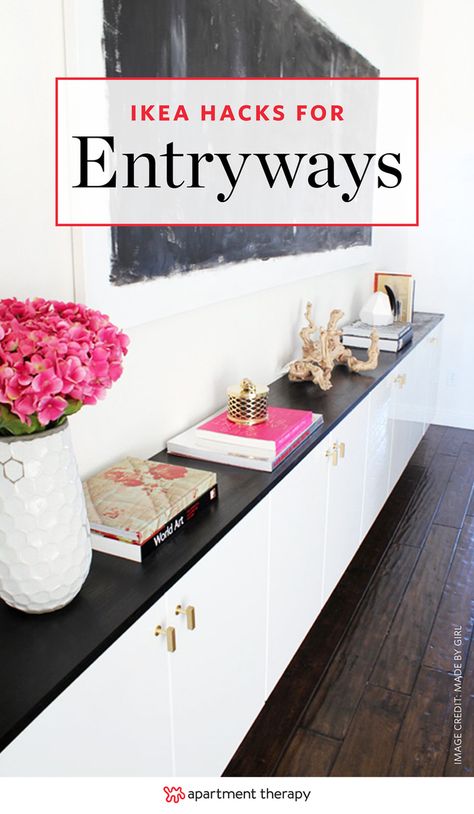 IKEA Hacks to Rescue Cluttered Entryways | No matter if you have a non-existent entryway or a spacious foyer, this is one of those spots where clutter seems to pile up without anyone even noticing. Lucky for us, we can always count on IKEA as an endless source of inspiration for team clutter control. Foyer Shoe Storage, Entryway Apartment, Shoe Storage Entryway, Ikea Shoe Storage, Foyer Storage, Minimalist Entryway, Ikea Entryway, Storage Entryway, Billy Ikea