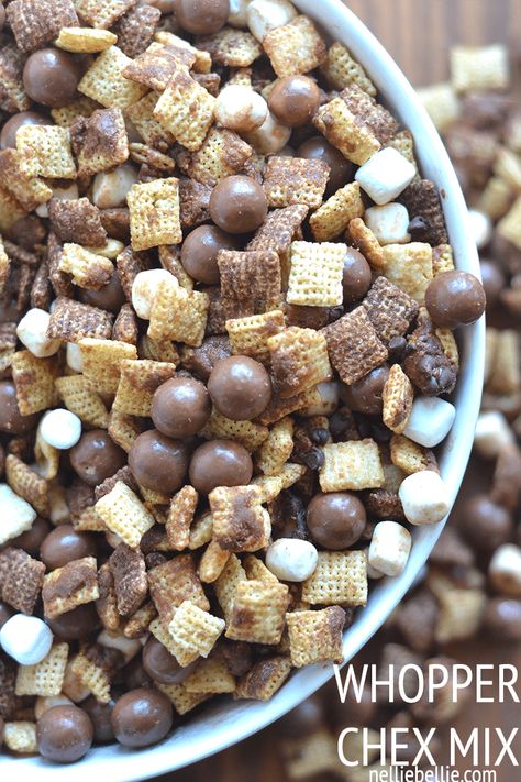 This Whopper Chex Mix is a great twist on the traditional and perfect for large groups! Recipe from nelliebellie.com chex muddy buddies Chex Muddy Buddies, Chex Snack Mix, Chex Recipes, Puppy Chow Chex Mix Recipe, Chex Mix Puppy Chow, Muddy Buddy, Puppy Chow Recipes, Snack Mixes, Chex Mix Recipes