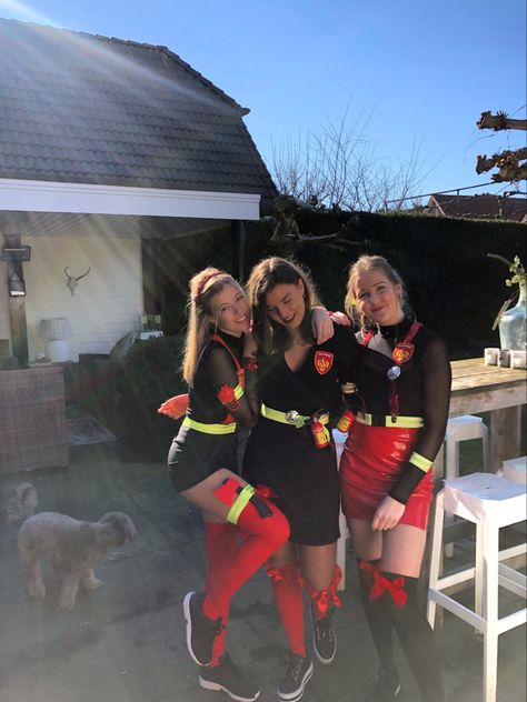 Firefighter Halloween Costume College, Firewomen Costume, Firewomen Halloween Costumes, Firewoman Halloween Costume, Fire Woman Costume, Carnaval Outfit Women, Fire Fighter Costume Women, Firewoman Costume, Firefighter Costume Women