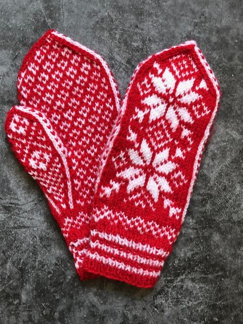 Snowflakes Selbu Mittens Knitting pattern by Chatty Cathy Knitting Selbu Mittens, Mittens Knitting Pattern, Mitten Pattern, Mittens Knitting, Chatty Cathy, Mittens Pattern, How To Start Knitting, Knit In The Round, Dk Weight Yarn