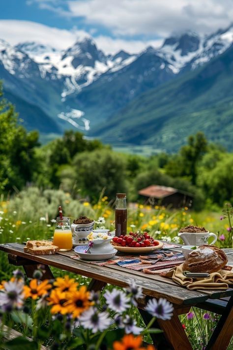 Cabin Breakfast Ideas, Breakfast Picnic Ideas, Breakfast With View, Cabin Breakfast, Brunch Barcelona, Breakfast Outside, Painting Picnic, Cabin Bedroom Decor, Unique Cabin