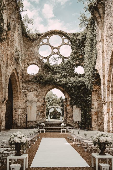 Well, we thought it was about time we explored weddings in ruins…now that might sound scary at first, but trust us, these love stories are only made more epic with the dilapidated locations! While some of these venues might not be completely abandoned—they do give off the appearance that they might be…but may come with some modern conveniences of facilities and whatnot. ;) Abandoned Train Station, Courtyard Wedding, Abandoned Train, Romantic Images, Nashville Wedding, Castle Wedding, Wedding Goals, Green Wedding Shoes, Outdoor Wedding Venues