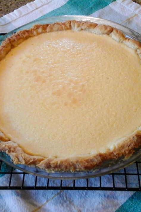 Cream Cheese Custard Pie Custer Pie, Cream Cheese Custard, Vanilla Custard Pie, Ricotta Pie Recipe, Egg Custard Pie, Ricotta Pie, Egg Pie, Buttermilk Pie, Baked Custard