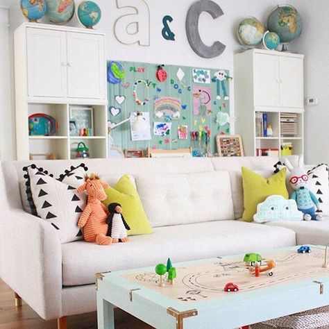 Bright and colorful playroom with lots of fun touches  Playroom by @farmhouseforfour Colorful Playroom, Basement Playroom, Playroom Storage, Playroom Design, Playroom Organization, Ideas Hogar, Toy Rooms, Storage Design, Playroom Decor