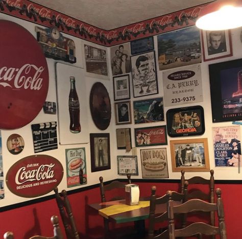 80s Restaurant Aesthetic, Retro Restaurant Aesthetic, 80s Diner Aesthetic, 80s Restaurants, 90s Restaurant, 80s Aesthetic Retro, 1900s Aesthetic, Restaurant Vibes, Breakfast Diner