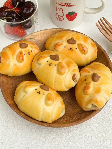 Bread Cute, Baking Cute, Sanrio Food, Cottagecore Recipes, Cute Bread, Kawaii Cooking, Cute Baking, Cute Snacks, Yummy Comfort Food