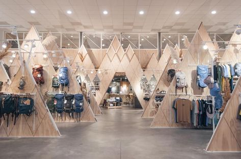 Wood Mountains designed for an outdoor goods retailer. Camping Store, Commercial Display, Camping Shop, Retail Inspiration, Interior Design Awards, Ski Shop, Retail Store Design, Tradeshow Booth, Outdoor Store