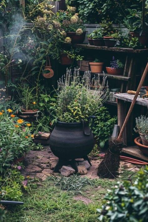 Green Witch Cottage Aesthetic, Witch Patio Decor, Outdoor Cauldron Ideas Halloween, Fall Garden Inspiration, Witches Herb Garden, Garden Cauldron, Goth Garden Decor, Herbal Garden Ideas, Witch Garden Aesthetic