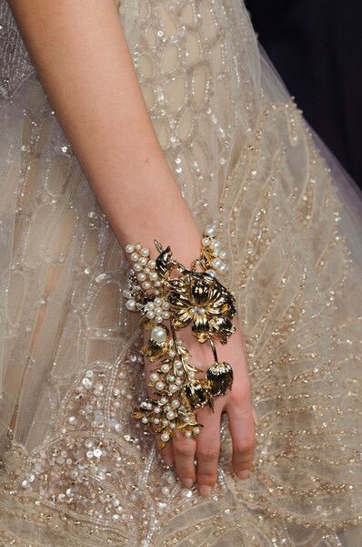 Elie Saab Spring 2015 Couture Collection Detail Couture, Elie Saab Haute Couture, Ellie Saab, Elie Saab Spring, Elie Saab Couture, Couture Details, Elie Saab, Fashion Details, Couture Fashion