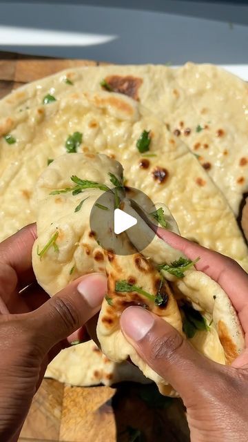 Amirah & Jj (DFD)| Food Content Creators | Super easy Naan bread recipe! 🍞🥖

I literally can’t bring myself to buy naan bread after learning how to make this and honestly it tastes... | Instagram Soft Naan Recipe, Home Made Flatbread, Naan Recipe Video, Naan Bread Recipe Easy, Easy Naan Bread, Butter Naan Recipe, Make Naan Bread, How To Make Naan, Easy Naan