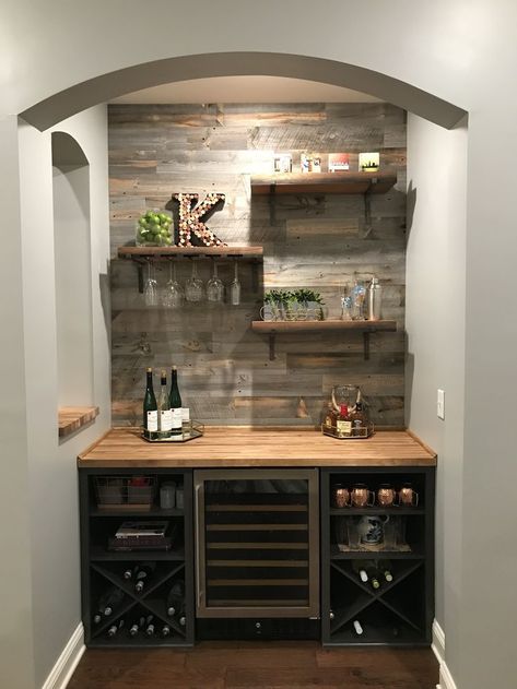 Wine Bar Nook Ideas, Sideboard Drinks Station, Upstairs Coffee Station, Wine Nook Ideas, Wine Nook In Kitchen, Drinks Station In Kitchen, Rustic Bar Area In Home, Wine Corner Ideas Decor, Diy Bar In Kitchen