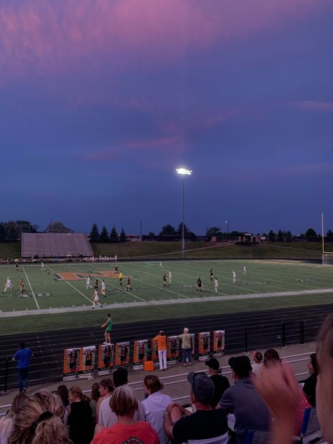 Varsity Soccer Aesthetic, Florida High School Aesthetic, Soccer Games Aesthetic, America High School Aesthetic, High School Sports Aesthetic, High School Soccer Aesthetic, High School Dance Aesthetic, High School Jock Aesthetic, College Soccer Aesthetic