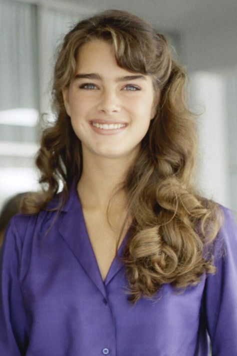 Brooke Shields 1980s hair Klasik Hollywood, Brooke Shields Young, 1980s Hair, Look 80s, 80s Hair, Brooke Shields, Mac Makeup, Grunge Hair, 가을 패션