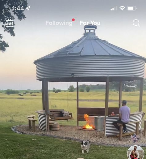 Tin Gazebo Ideas, Old Silo Gazebo, Grain Bin Gazebo Fire Pits, Grain Bin Chicken Coop Silo House, Silo Porch, Grain Bin Fire Pit Outdoor Fireplaces, Grain Bin Fire Pit, Silo Patio, Farm Gazebo