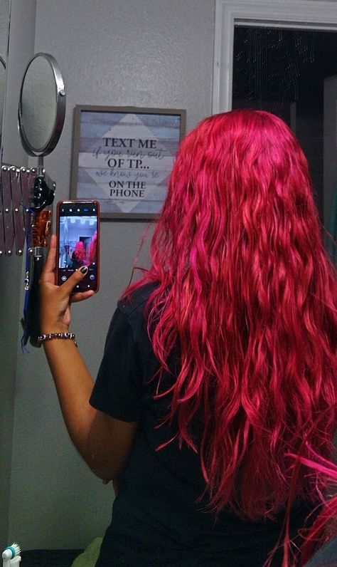 pink hair magenta hot pink Fuschia Hair Colors, Magenta Tips Hair, Hot Pink Buzzcut, Curly Hot Pink Hair, Hot Pink Hair Black Women, Hot Pink Hair Aesthetic, Pink Hair Magenta, Hot Pink Curly Hair, Reddish Pink Hair