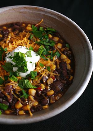 Hearty Corn and Black Bean Soup Black Bean And Corn Soup Recipe, Corn And Black Bean, Sweet Corn Soup, Dried Black Beans, Soups Stews Chilis, Soup Beans, Black Bean Soup, Corn Soup, Corn Recipes