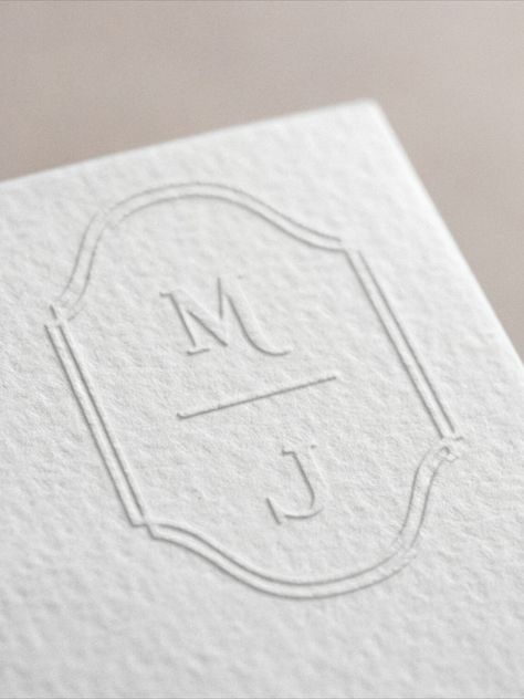 Elegant Wedding Monogram, Modern Wedding Crest, Modern Wedding Monogram, Wedding Monogram Logo Initials, Wedding Crests, Wedding Crest Monogram, Free Monogram Fonts, Prewedding Ideas, Crest Monogram