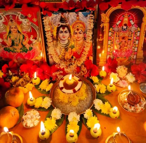 Lakshmi Pujan, Shiva Puja, Bommala Koluvu, Mandir Decoration, Mehendi Decor Ideas, Pooja Decor, Free Kids Coloring Pages, Diwali Decorations At Home, Pooja Room Door Design