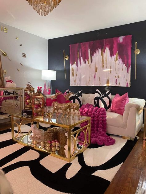 Eclectic Glam Decor Living Room, Summer Living Room Ideas, Pink And White Living Room, Glam Dining Room, Pink Living Room Decor, Girl Apartment Decor, Glam Living Room Decor, Apartment Decorating Living, Glam Living